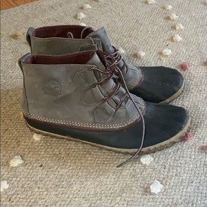 Sorel rain and snow booties. Women’s size 10